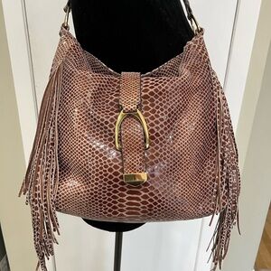 G.I.L.I. Leather Stirrup Hobo Bag with Fringe Detailing in Sienna Cobra